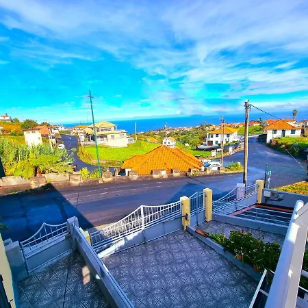 Near Levadas And Pico Ruivo, Santana Madeira Getaway With Terrace Views Holiday home *