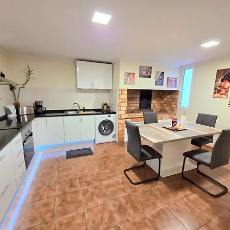 Holiday home Near Levadas And Pico Ruivo, Santana Madeira Getaway With Terrace Views Santana (Madeira)