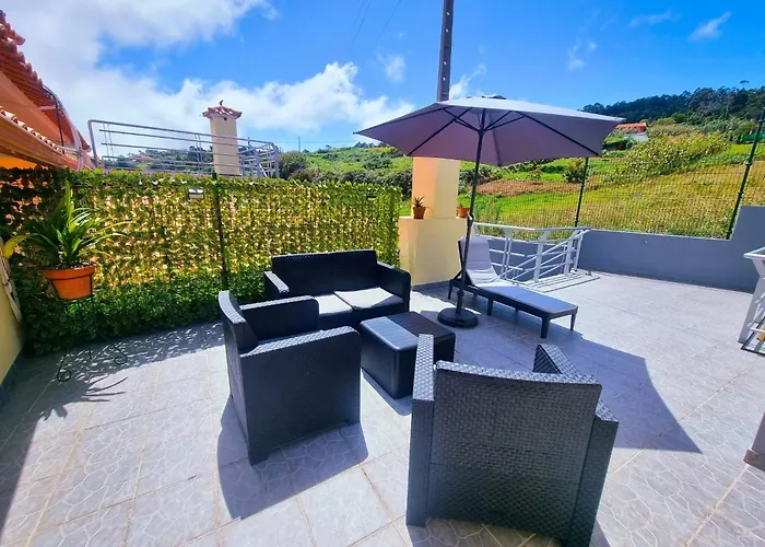 Near Levadas And Pico Ruivo, Madeira Getaway With Terrace Views 度假居