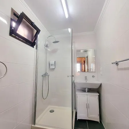 Escape With Terrace Views, Near Levadas And Pico Ruivo Vakantiehuis *