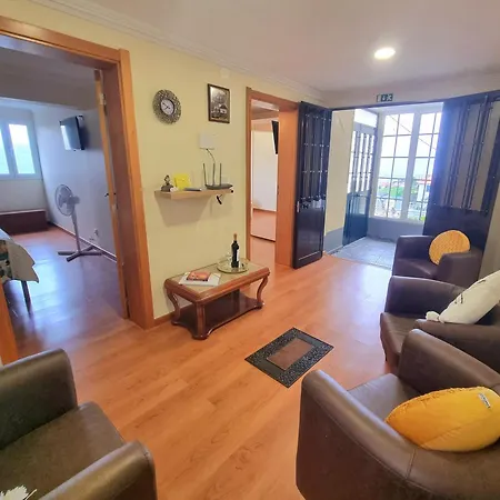 Vakantiehuis Escape With Terrace Views, Near Levadas And Pico Ruivo *