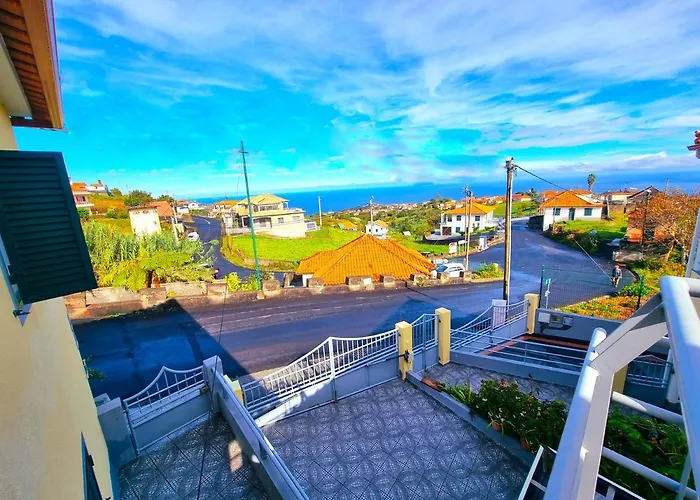 Near Levadas And Pico Ruivo, Madeira Getaway With Terrace Views 펜션 *