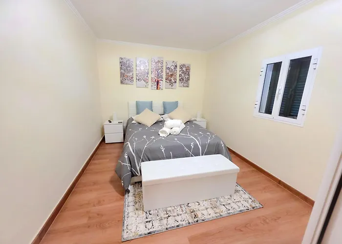 Near Levadas And Pico Ruivo, Madeira Getaway With Terrace Views 펜션 산타나