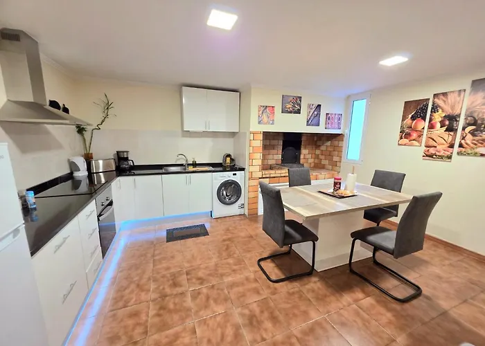 Holiday home Near Levadas And Pico Ruivo, Santana Madeira Getaway With Terrace Views Santana (Madeira)