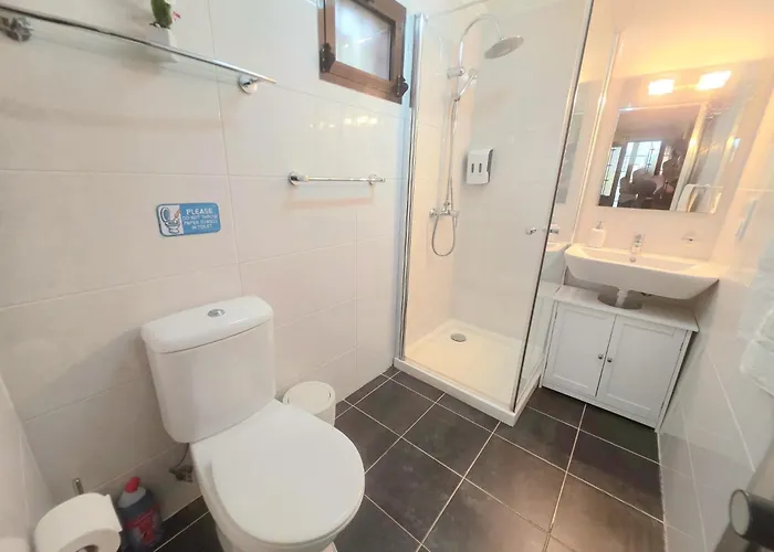 Near Levadas And Pico Ruivo, Madeira Getaway With Terrace Views Дом отдыха